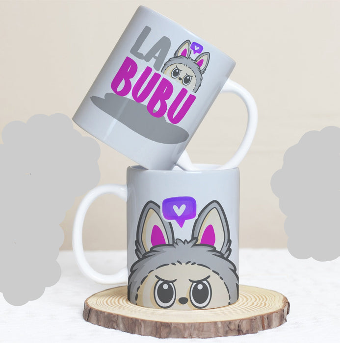 Mug Labubu 11 Oz Ref. 6 Gris x 1 Unidad