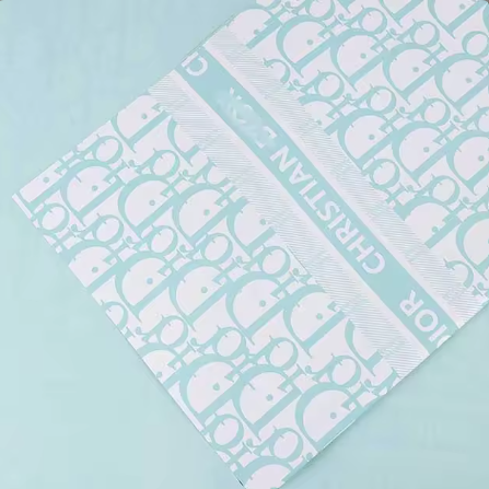 Papel Coreano Impreso "D I O R" Verde Paquete x 20